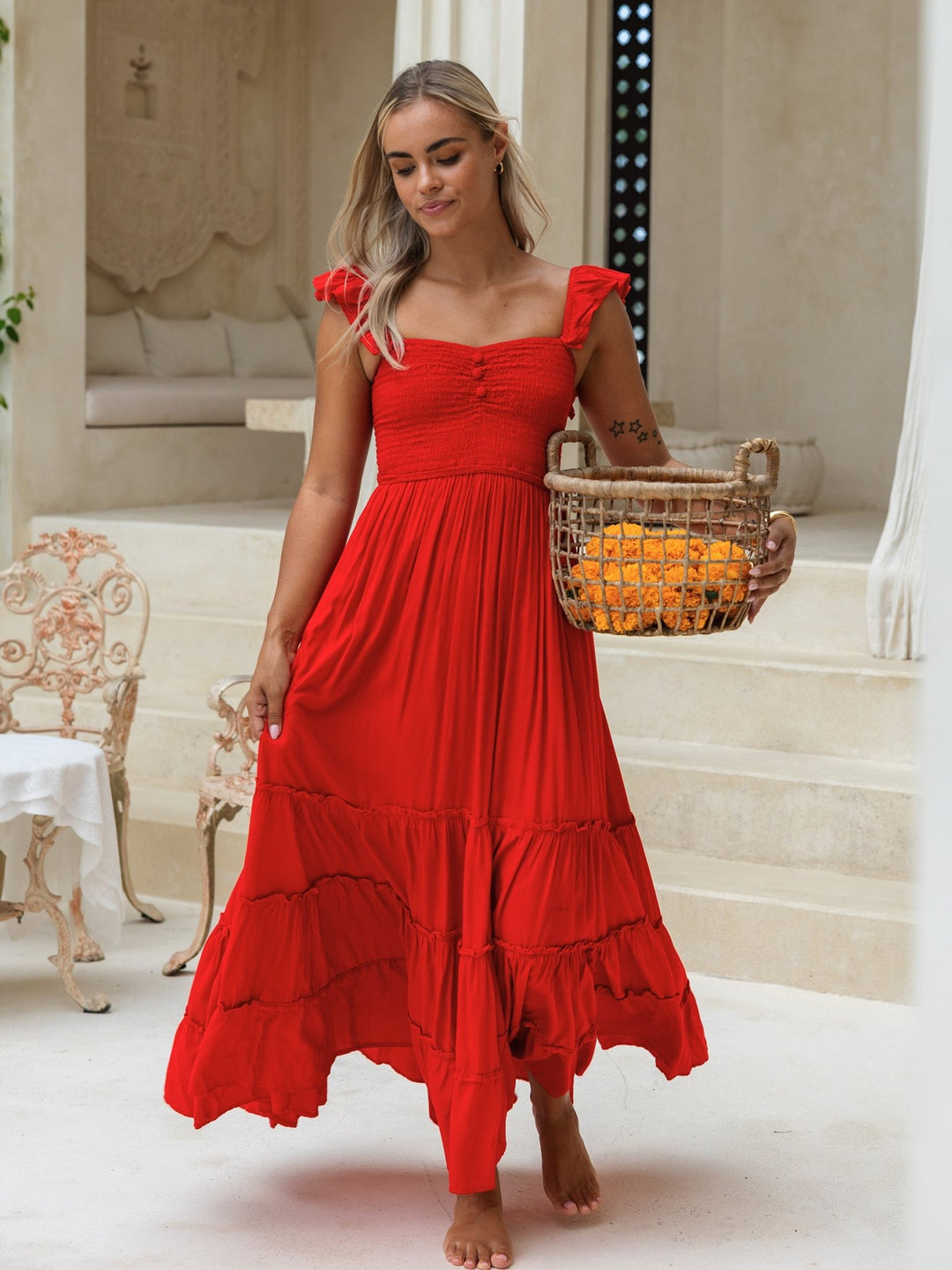 Belle Maxi Dress — Sweetheart Neckline, Open Back — Cocopiña
